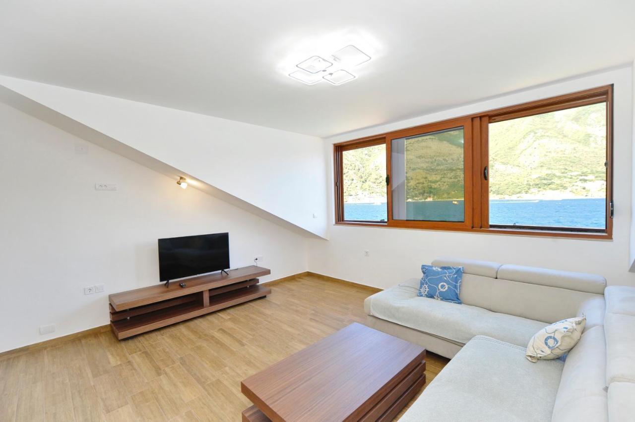 Viva Apartment Kotor Bagian luar foto